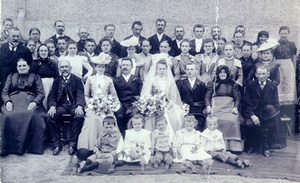Double wedding 1902 in Braunsdorf - Antonia Elisabeth ROSNER marries Wilhelm JAROSCH and Theresia ROSNER marries Albert KRAUSE