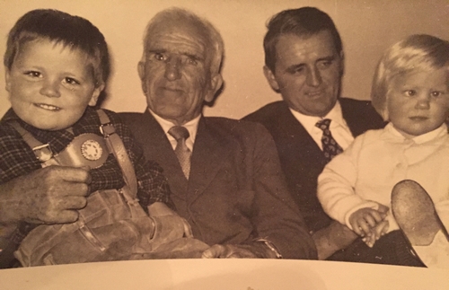 Dr. Richard PATSCHEIDER with son Harold and grandchildren - from left to right: Andreas, Richard, Harold and Gabi