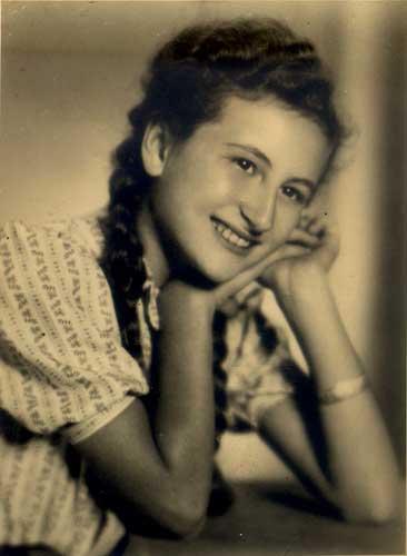 Erna VORDERWINKLER - Foto Herbst 1942 (also 11 Jahre alt) 
