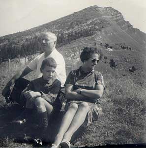 Ludwig und Rosa VORDERWINKLER mit Enkelkind Wolfgang